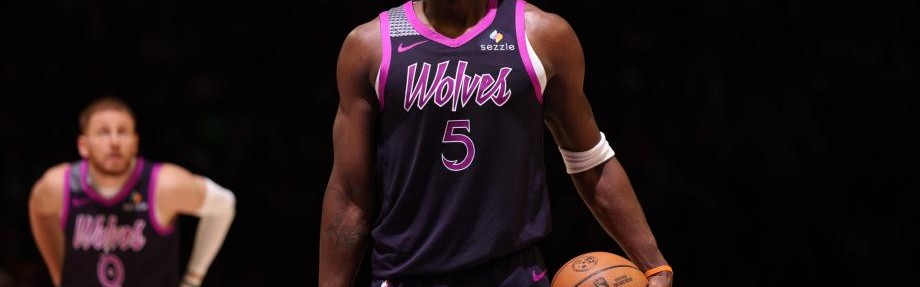 熊猫体育子公司-爱德华兹40分戈贝尔22+17 森林狼送独行侠十连败