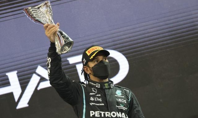 熊猫体育平台-梅奔新车已完成首次点火 但汉密尔顿还会回来吗？