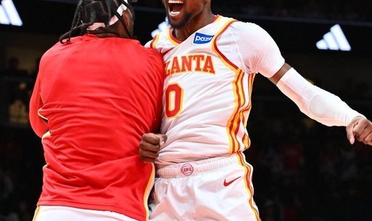 熊猫体育分部-隔扣杨瀚森！库明加三战轰64+23太炸裂 老鹰全场高呼谢谢勇士队|开拓者|乔纳森·库明加|亚特兰大老鹰队|波特兰开拓者队|NBA常规赛_新浪体育_新浪新闻