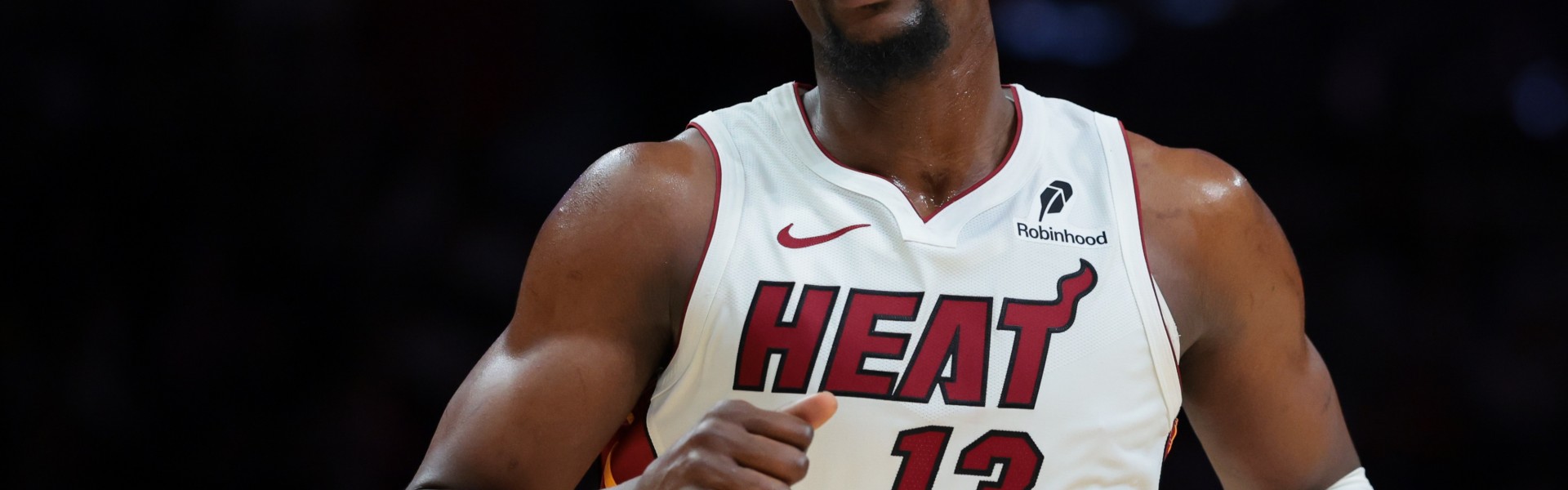 熊猫体育分部-阿德巴约昨天创造92分历史第5高 张伯伦104分第一 米切尔99分第二